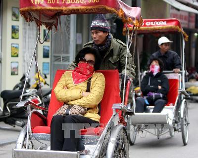 Sáng 12/9, gió mùa Đông Bắc tràn về Bắc bộ ảnh 1